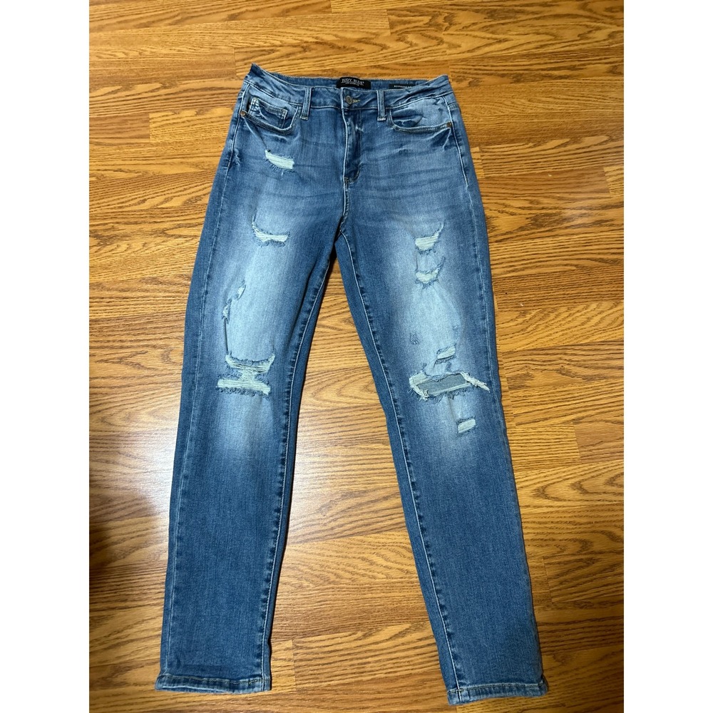 Judy Blue Distressed Boyfriend Jeans Medium Wash Size 9/29 JB88404 LT - Picture 1 of 8